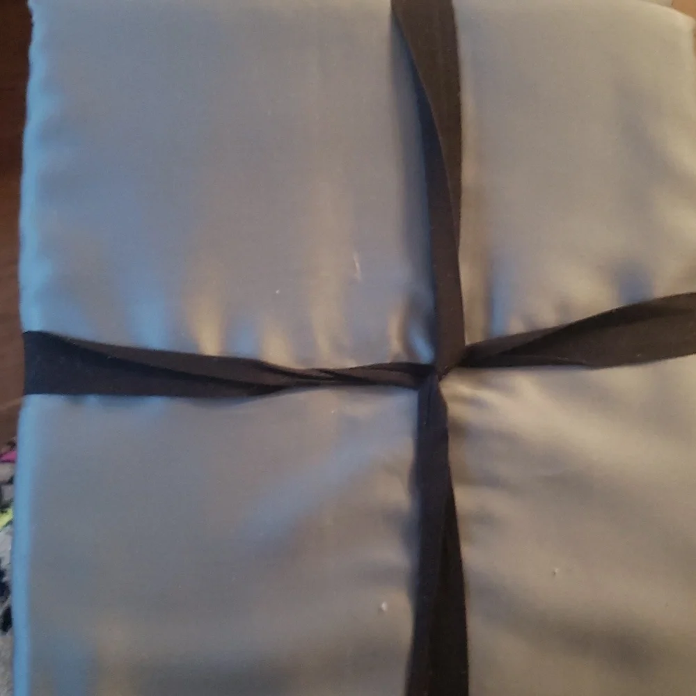 West Elm Silky TENCEL™ Sheet Set, Color-Stormy Blue, King, Retail $189.00